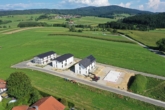 Drohnenaufnahme - Sonnige Doppelhaushälfte in nachhaltiger KfW Bauweise, 2025 Fertigstellung!