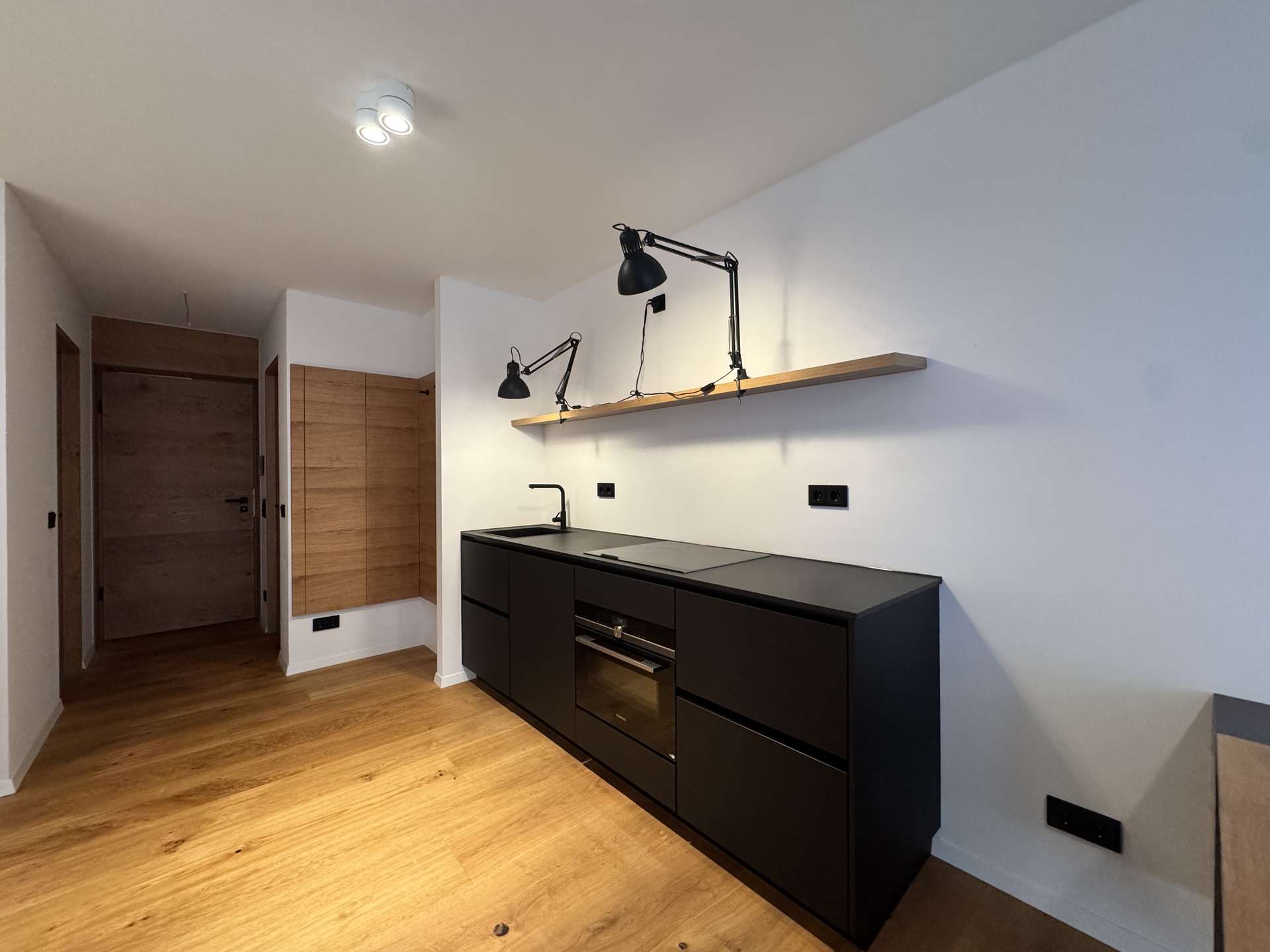 Küche - 1-Zimmer-EG-Wohnung mit Terrasse in zentraler Lage von München