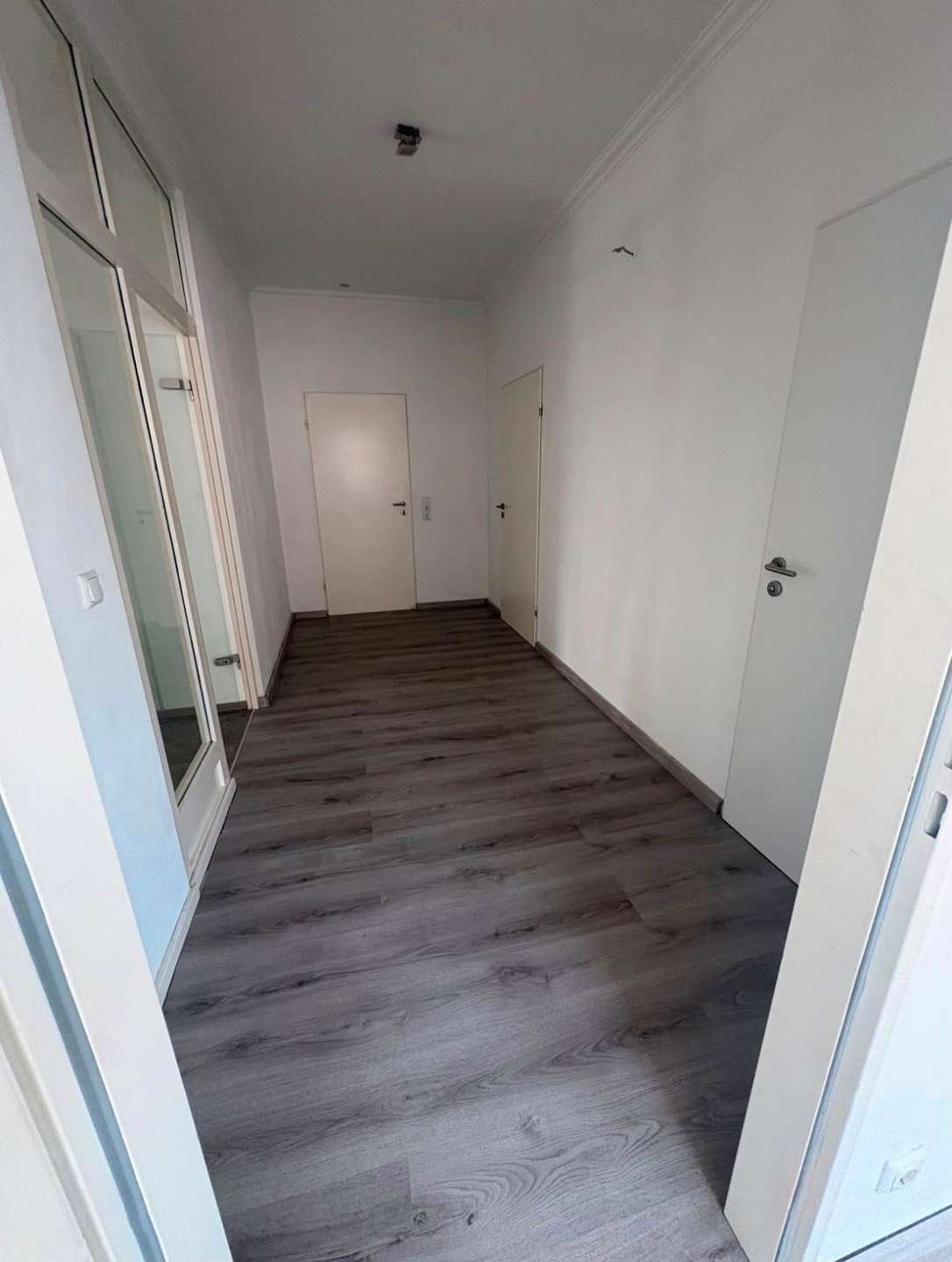 Flur - Schöne, helle Wohnung im Erdgeschoss in Landau a. d. Isar