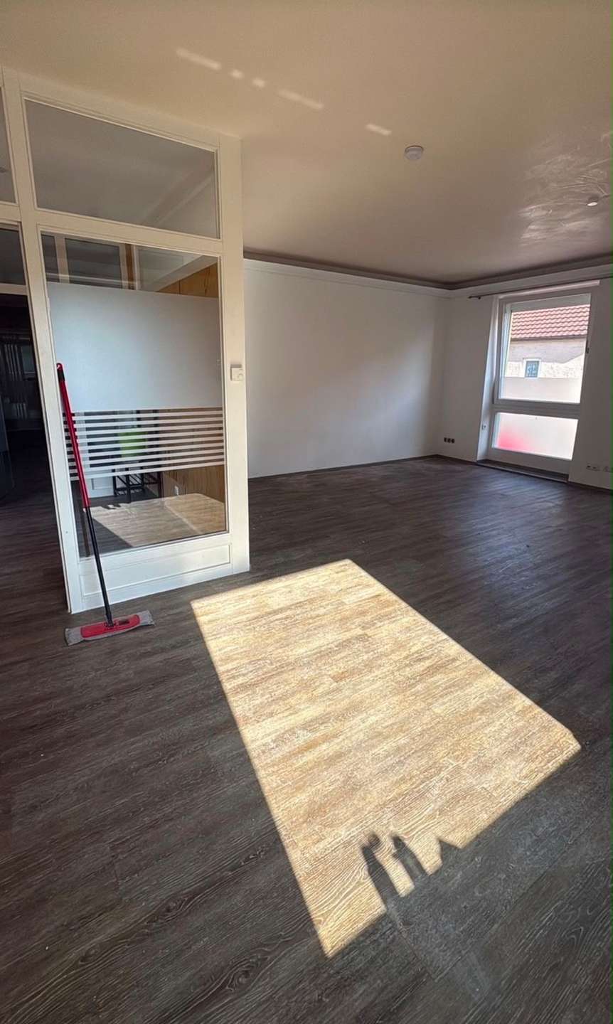 Wohnzimmer - Schöne, helle Wohnung im Erdgeschoss in Landau a. d. Isar