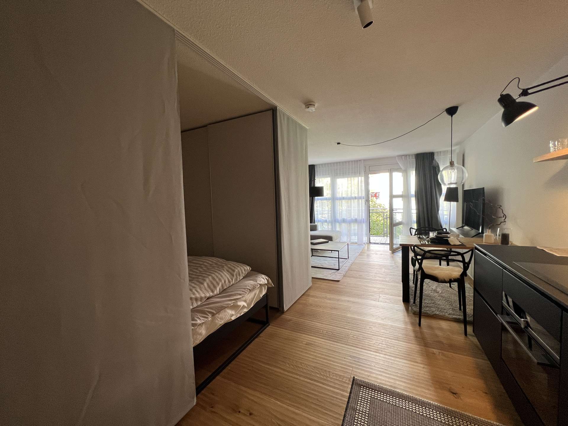 Studiowohnung - Wohnen in Bestlage: Möbliertes Apartment in der Parkstraße