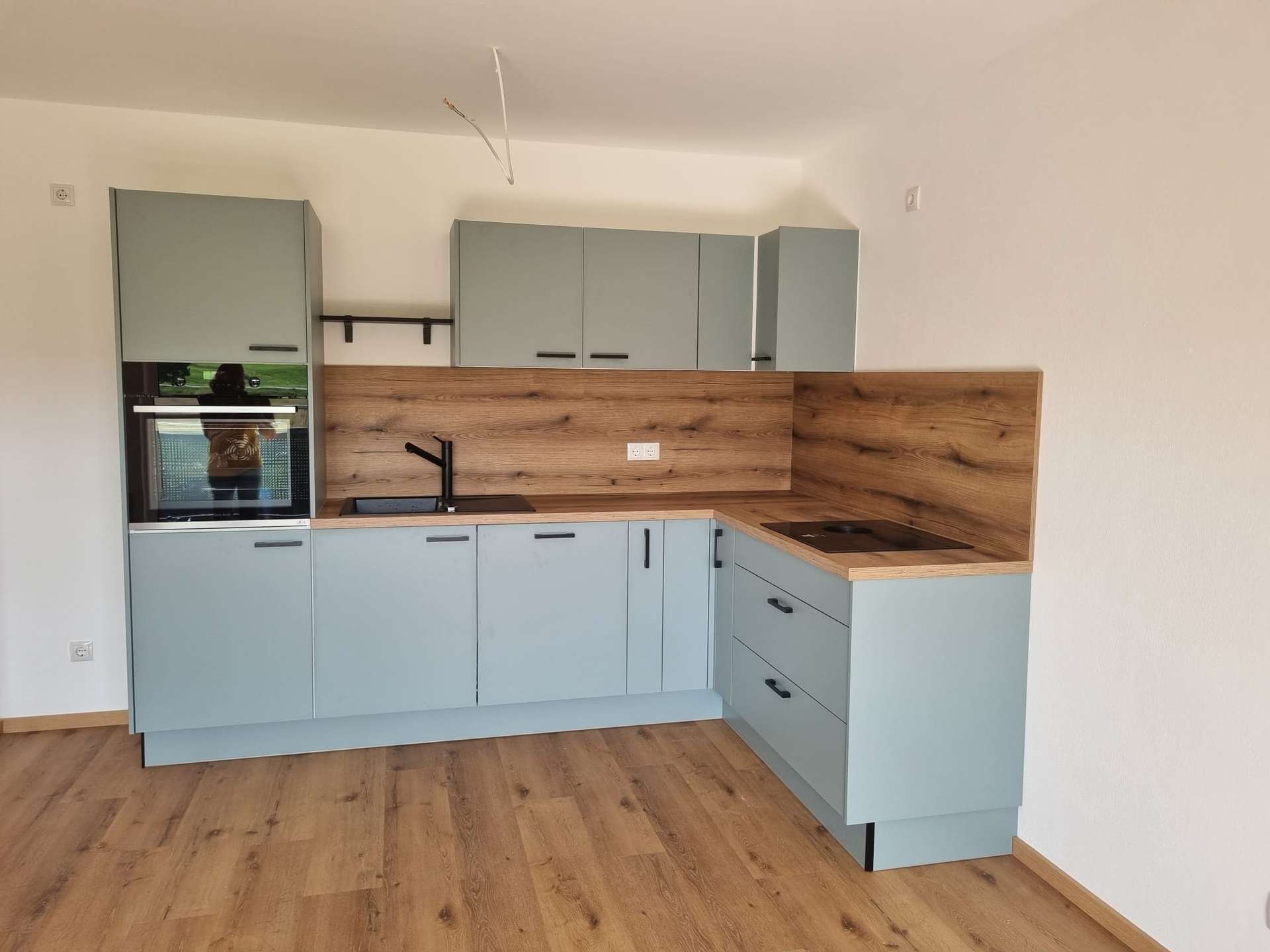 Küche - Attraktive 3-Zimmer-Wohnung mit Balkon in Regen