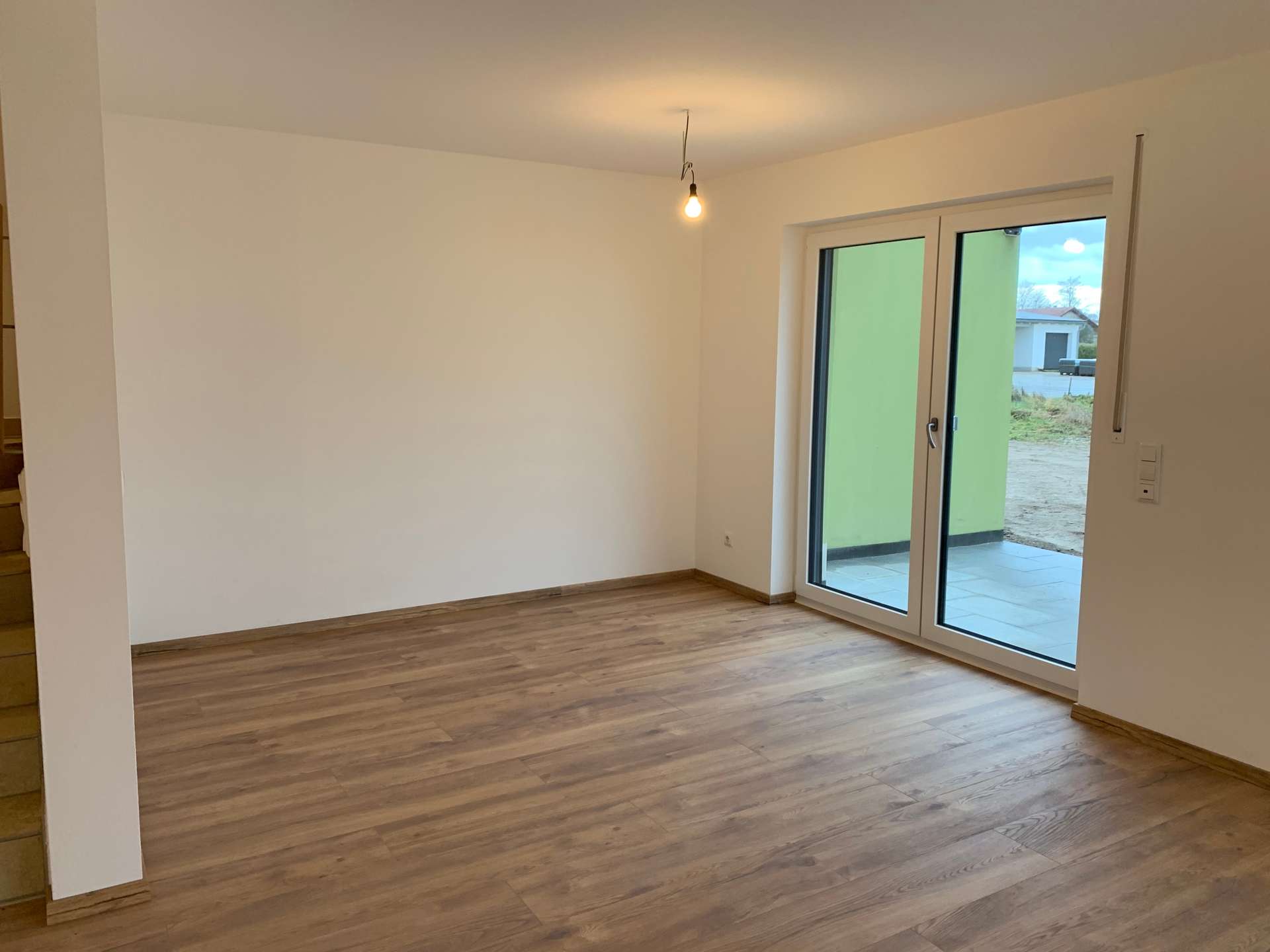 Wohnzimmer - Schöne, helle Doppelhaushälfte in Landau a. d. Isar